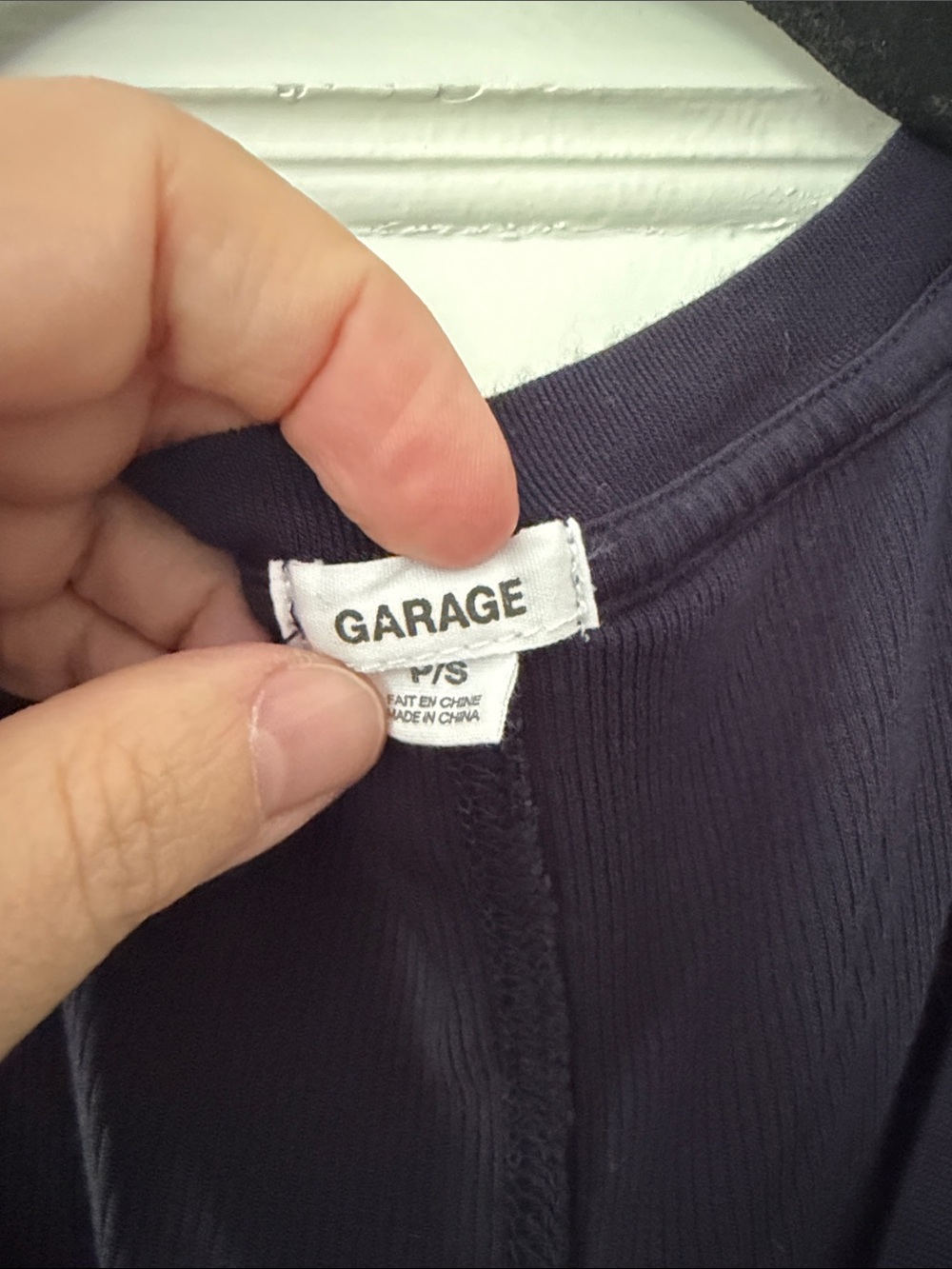 Garage Navy Ribbed Long-Sleeve V-Neck Top - Picture 4 of 6